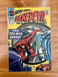 Daredevil #22 - 1966 vs Tri-Man - FINE