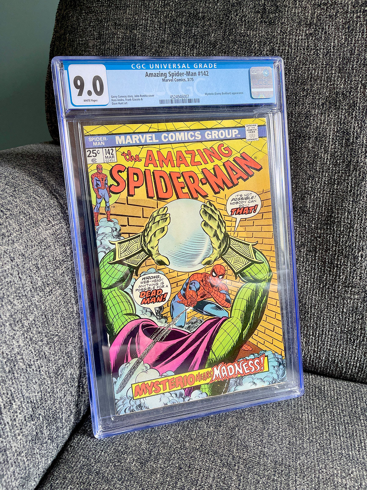 Amazing Spider-Man #142 - 1975 Mysterio Appearance - CGC 9.0